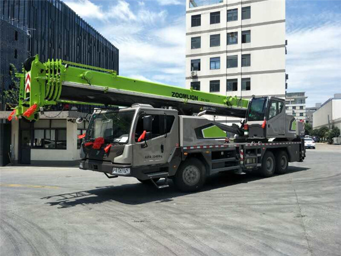 白银市随车吊师傅告诉你租赁随车吊车如何区分吨位