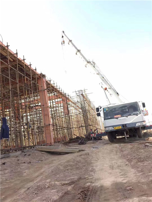 白银市25 吨、50 吨吊车怎么选？多大重量 / 半径适合对应车型？